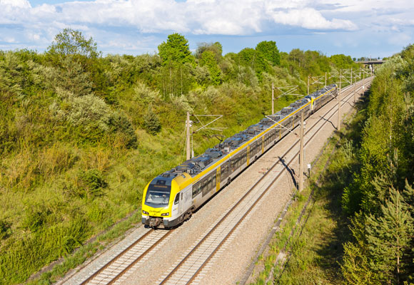 Bahn setzt wichtig Strecken in Süddeutschland unter Strom